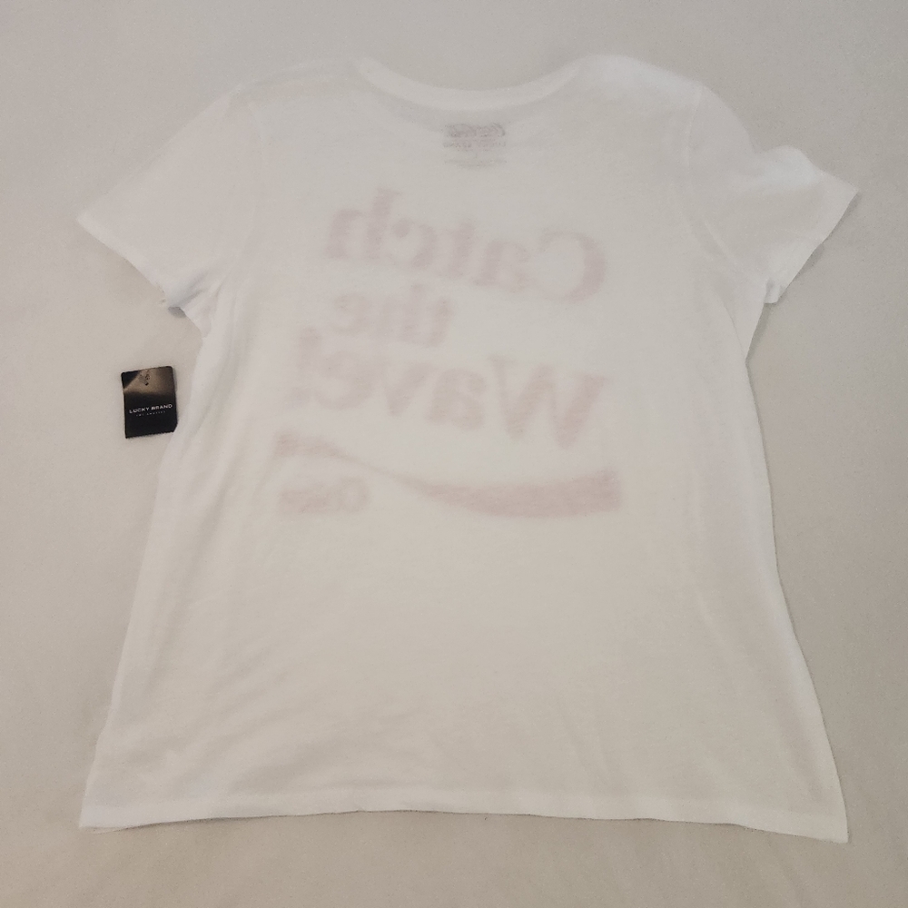 NWT Coke 'Catch the Wave!' White T-Shirt Lucky Brand Graphic Tee Sz L - Picture 2 of 11